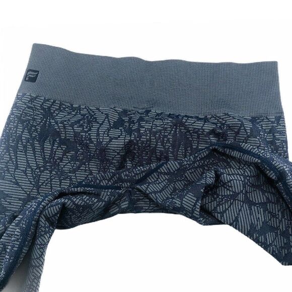 Fabletics Sebastian Seamless Capri Legging Gray - Picture 9 of 10